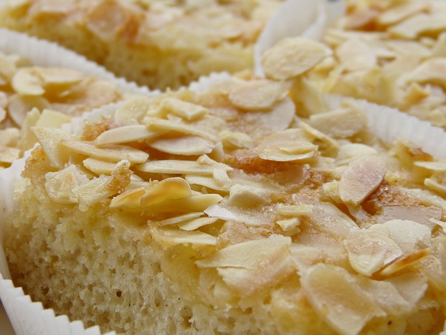 Máslový mandlový dort