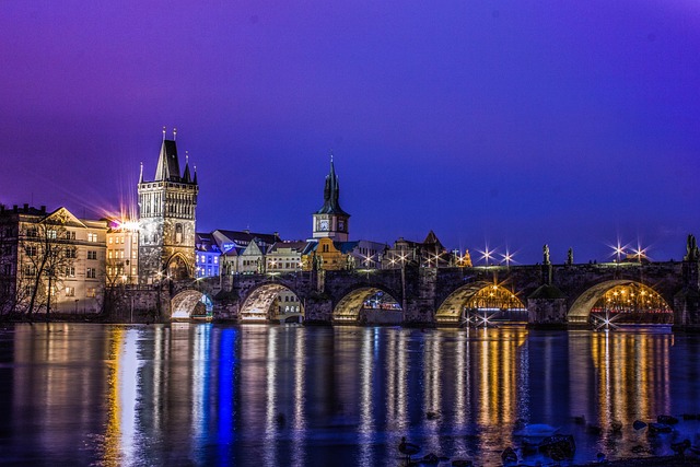 večerní Praha